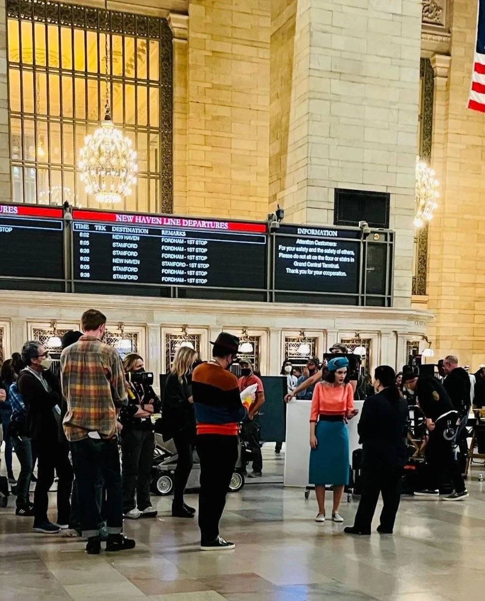 焦点娱乐官方：我在美国做群众演员